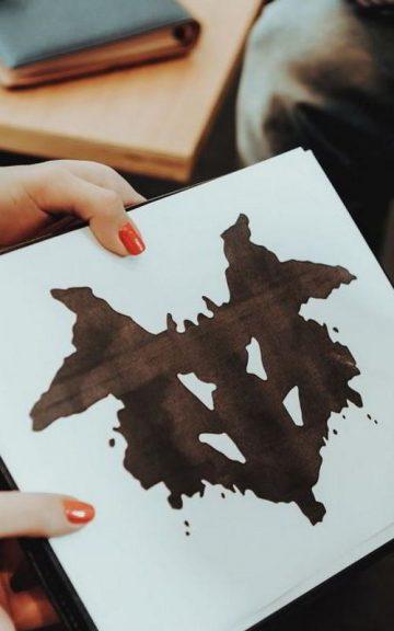 Quiz: What Is my Darkest Personality Trait Based On How You See These Inkblots?