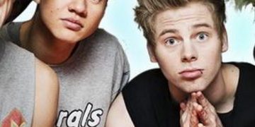 Quiz: Guess These 5SOS Videos In One Photo