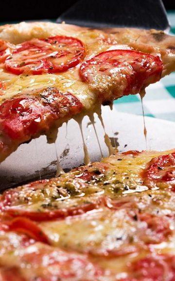 Quiz: Select pizza toppings and we'll guess your age